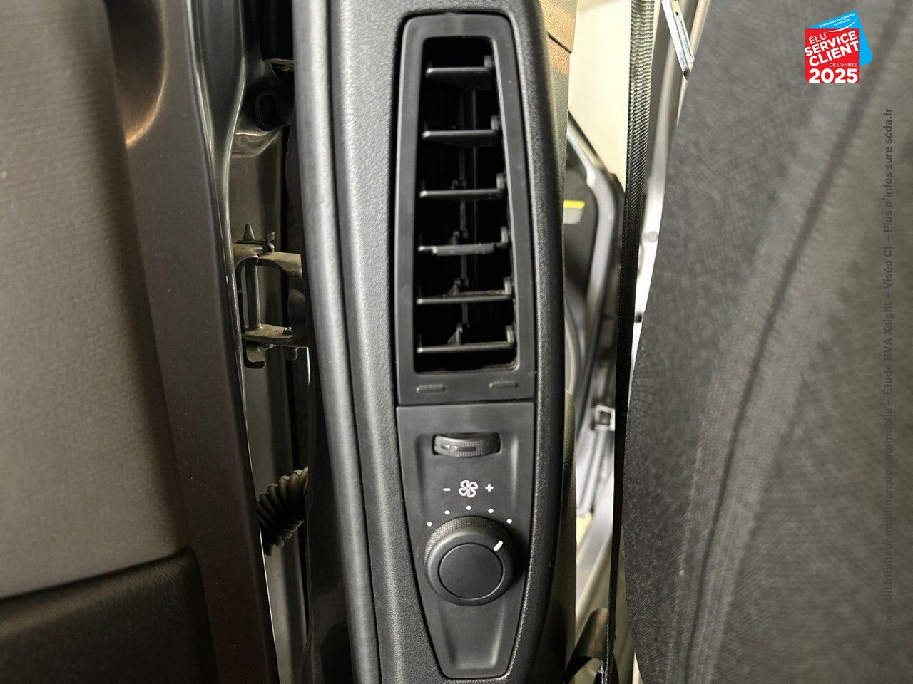 Véhicule d'occasion CITROEN GRAND C4 SPACETOURER PURETECH 130CH SS FEEL E6.D chez Toyota Verdun