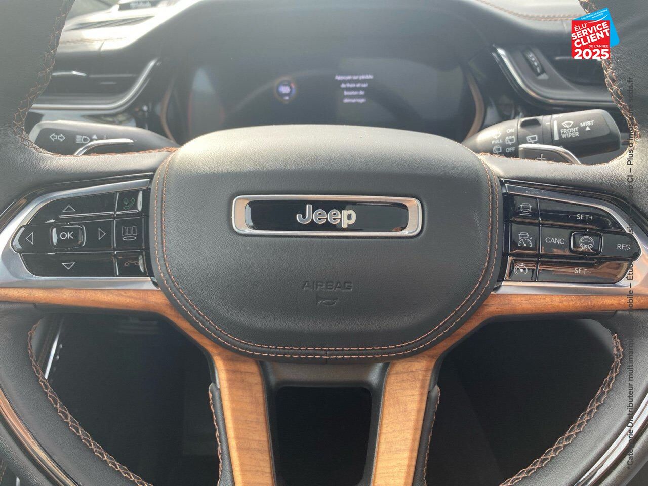 Véhicule d'occasion JEEP GRAND CHEROKEE 2.0 T 380CH 4XE SUMMIT RESERVE QUADRA-TRAC II BVA8 chez Renault Colmar