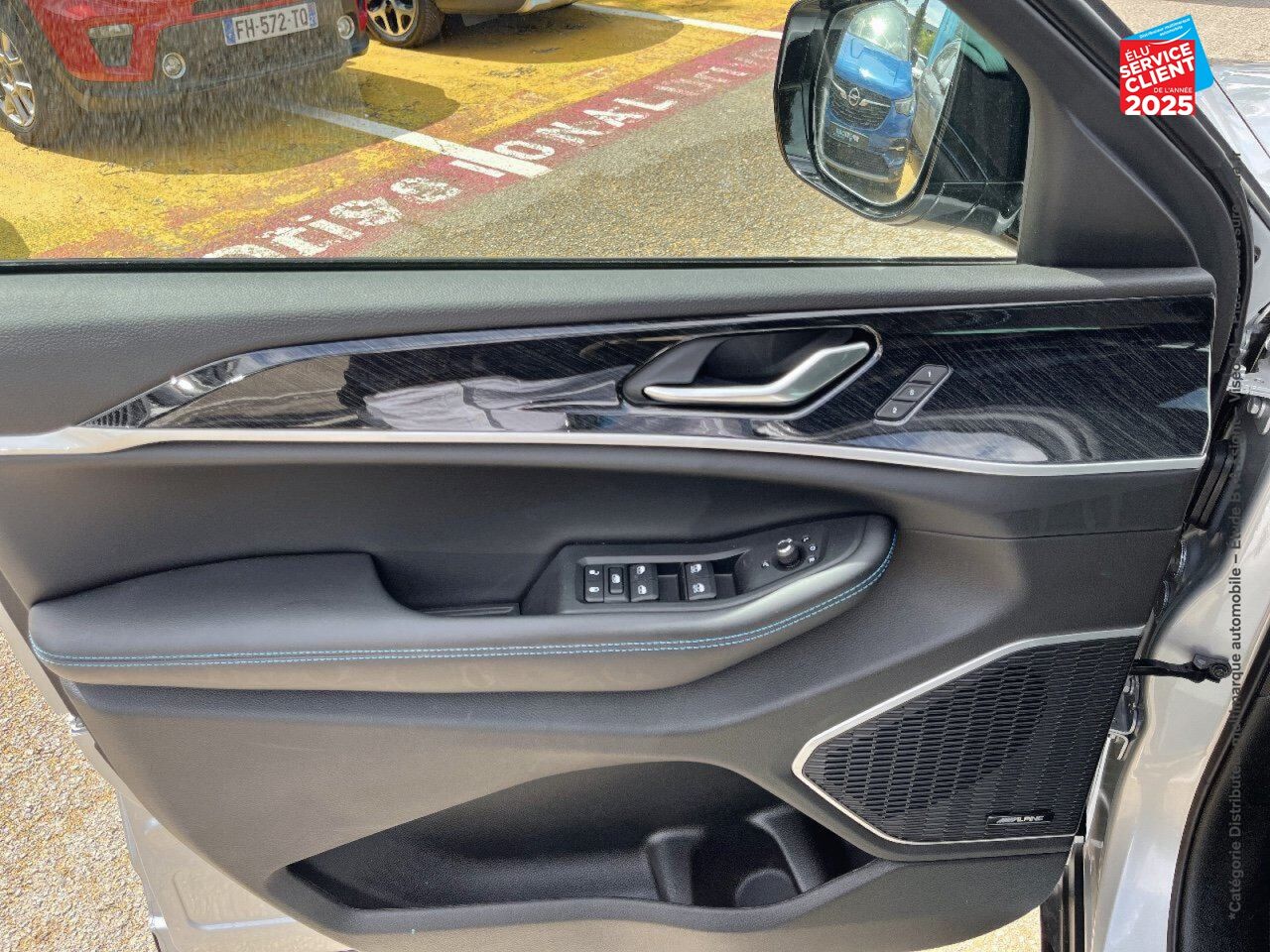 Véhicule d'occasion JEEP GRAND CHEROKEE 2.0 T 380CH 4XE TRAILHAWK BVA8 chez Peugeot Sedan
