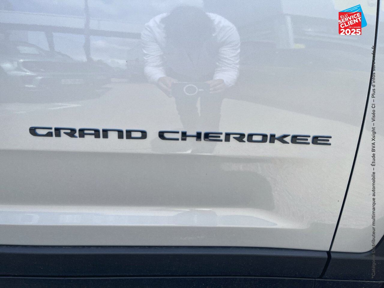 Véhicule d'occasion JEEP GRAND CHEROKEE 2.0 T 380CH 4XE TRAILHAWK BVA8 chez Peugeot Sedan