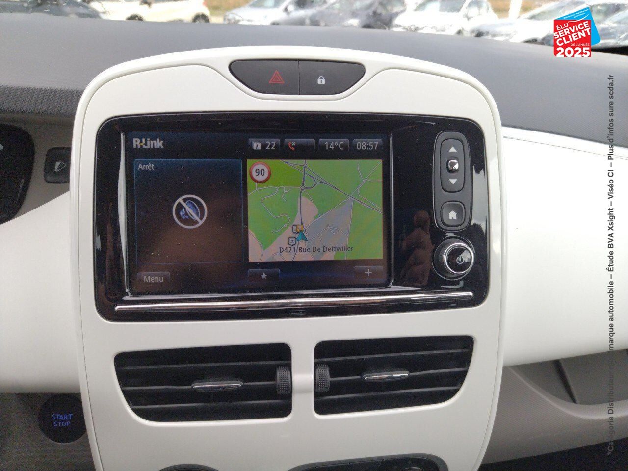 Véhicule d'occasion RENAULT ZOE LIFE CHARGE NORMALE R75 chez Renault Saverne