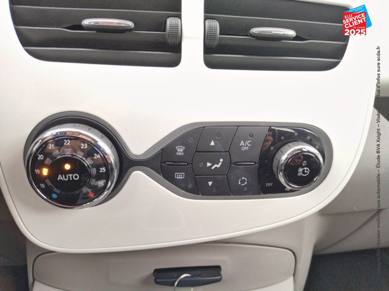 Véhicule d'occasion RENAULT ZOE LIFE CHARGE NORMALE R75 chez Renault Saverne