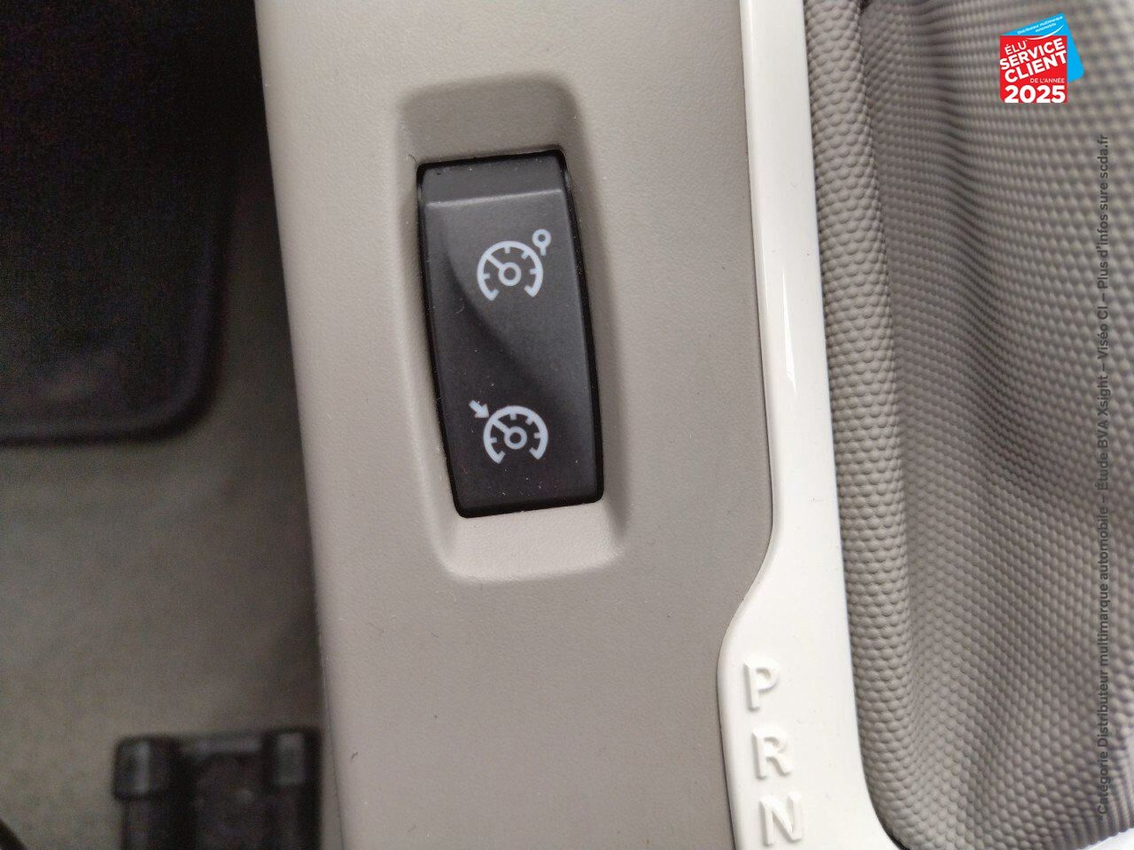 Véhicule d'occasion RENAULT ZOE LIFE CHARGE NORMALE R75 chez Renault Saverne