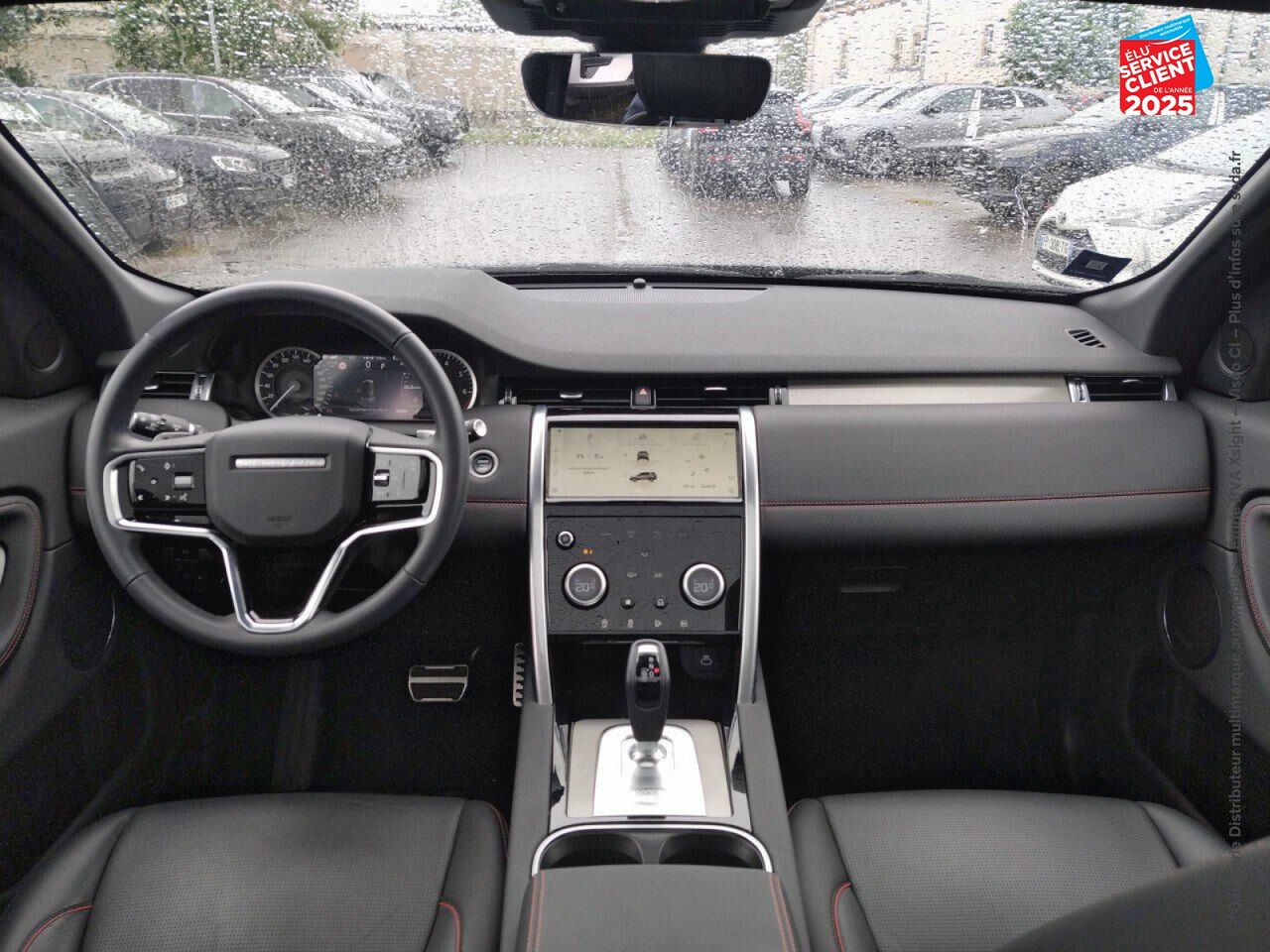 Véhicule d'occasion LAND-ROVER DISCOVERY SPORT P300E R-DYNAMIC SE AWD BVA chez Land Rover Metz