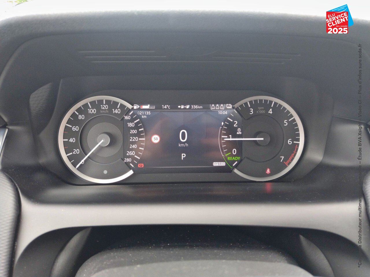 Véhicule d'occasion LAND-ROVER DISCOVERY SPORT P300E R-DYNAMIC SE AWD BVA chez Land Rover Metz