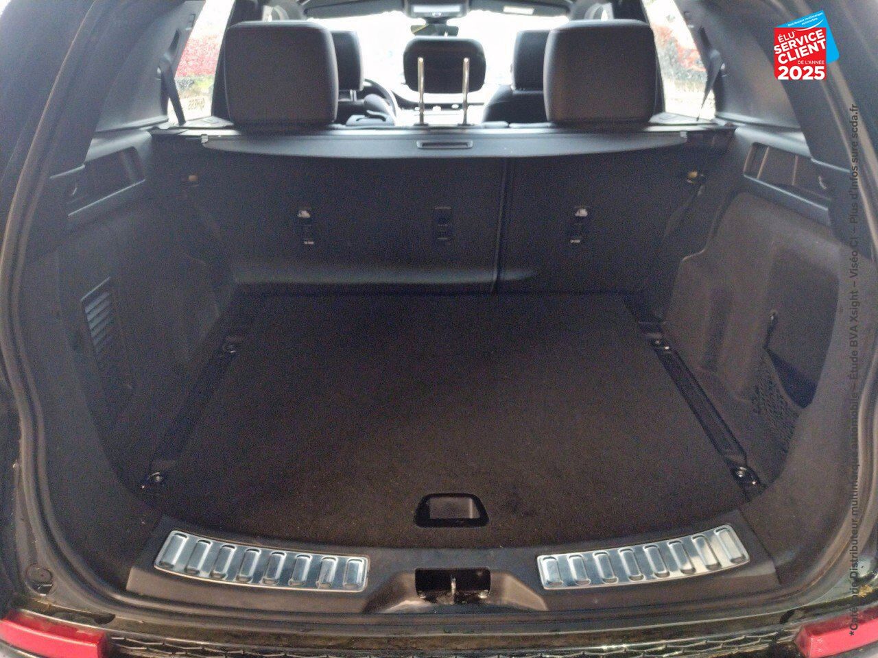 Véhicule d'occasion LAND-ROVER DISCOVERY SPORT P300E R-DYNAMIC SE AWD BVA chez Land Rover Metz