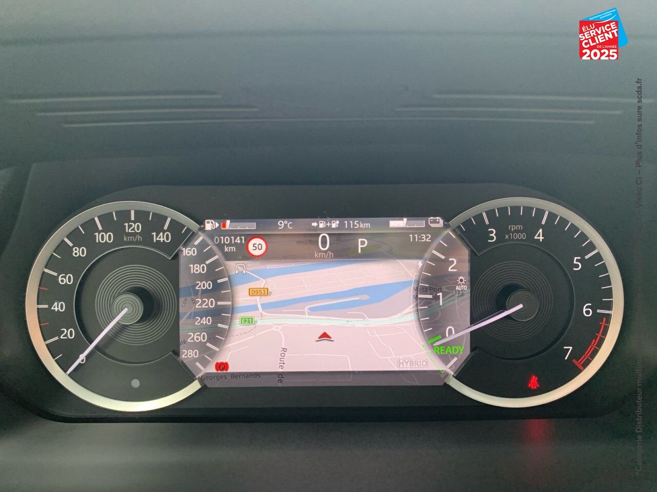 Véhicule d'occasion LAND-ROVER DISCOVERY SPORT P300E R-DYNAMIC SE AWD BVA chez HESS Automobile