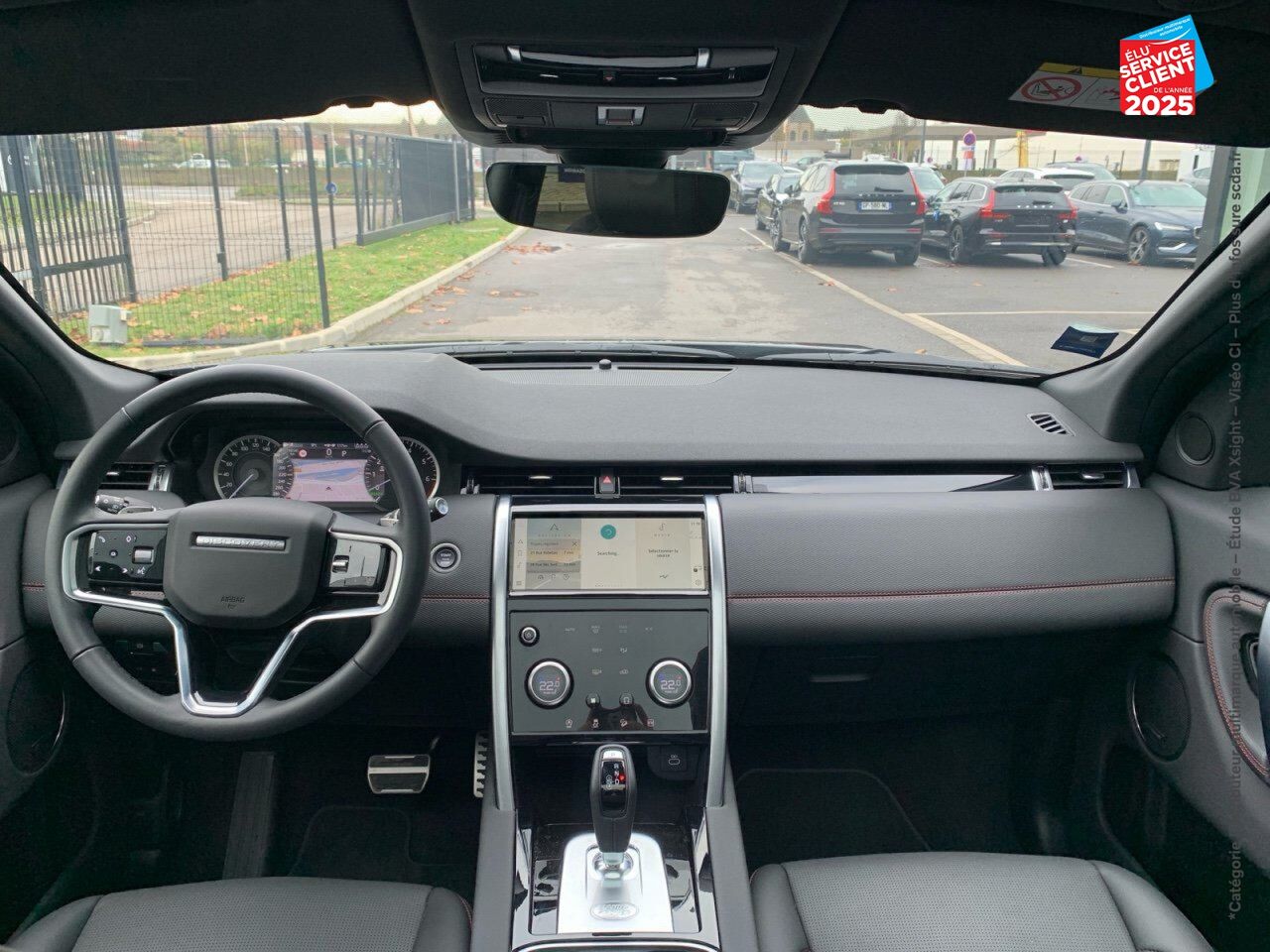 Véhicule d'occasion LAND-ROVER DISCOVERY SPORT P300E R-DYNAMIC SE AWD BVA chez HESS Automobile