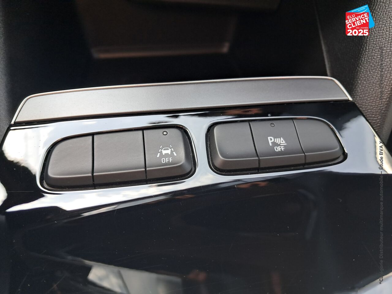 Véhicule d'occasion OPEL MOKKA MOKKA-E 136CH ELEGANCE chez Toyota Sarreguemines