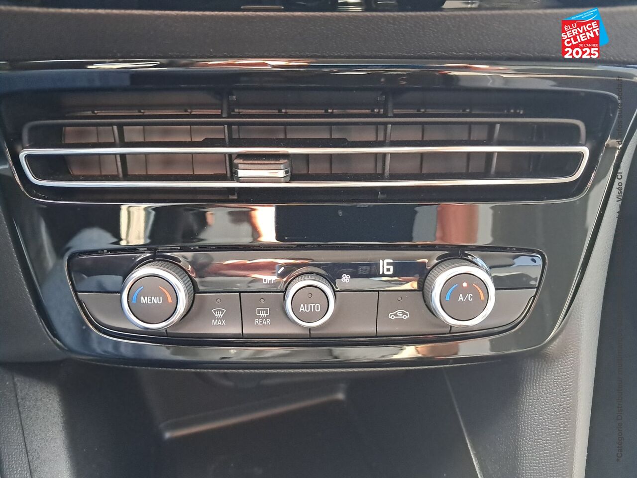 Véhicule d'occasion OPEL MOKKA MOKKA-E 136CH ELEGANCE chez Toyota Sarreguemines
