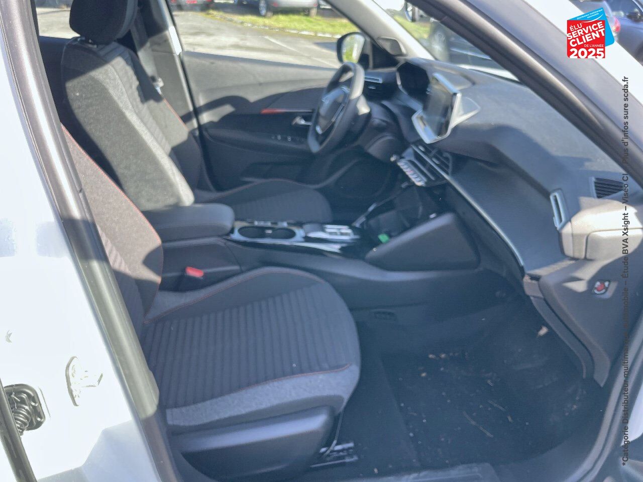 Véhicule d'occasion PEUGEOT 2008 E-136CH ACTIVE PACK chez Peugeot Charleville