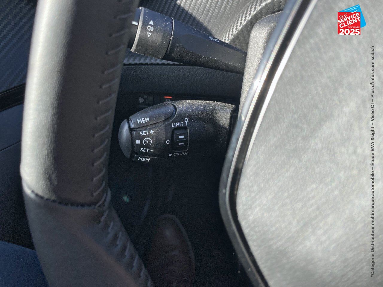 Véhicule d'occasion PEUGEOT 2008 E-136CH ACTIVE PACK chez Peugeot Charleville