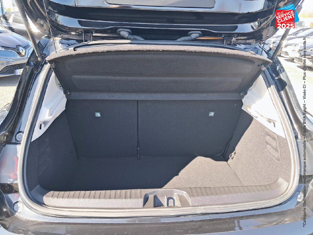 Véhicule d'occasion RENAULT CLIO 1.6 E-TECH 140CH INTENS -21 chez Renault Sélestat