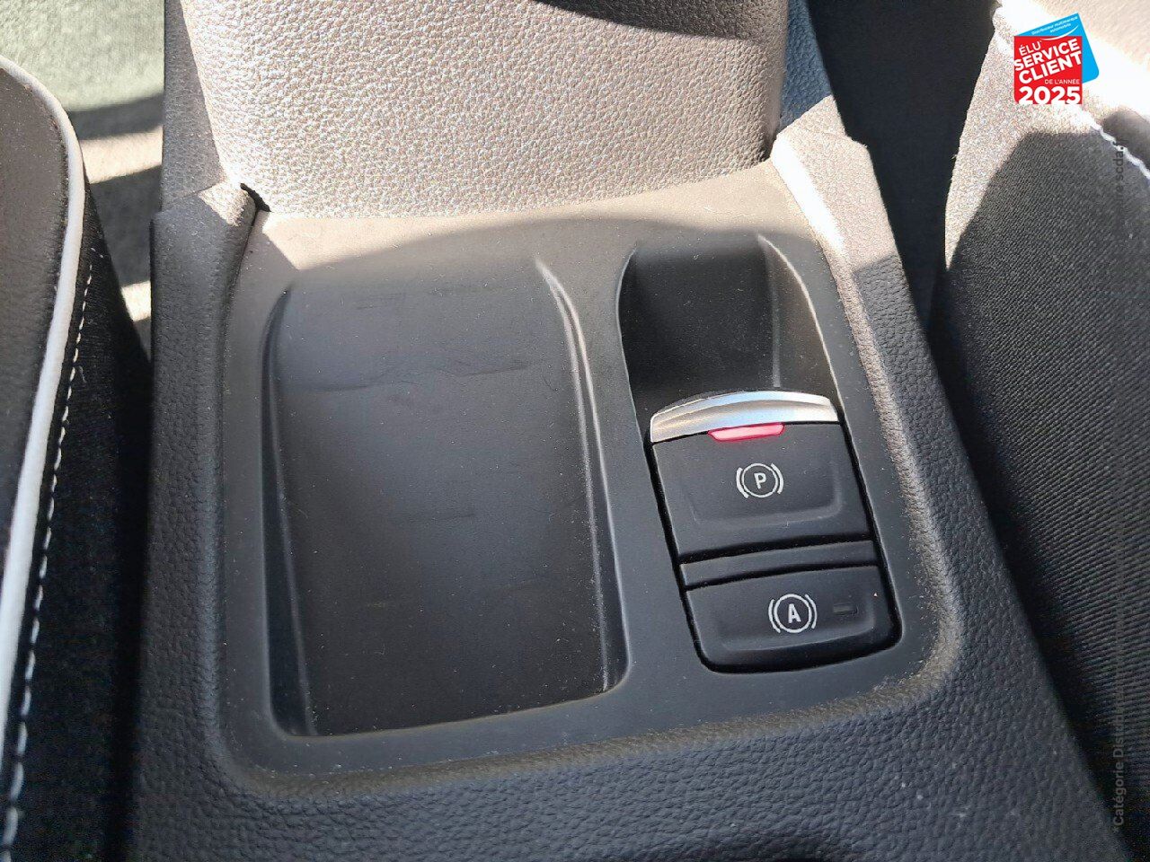 Véhicule d'occasion RENAULT CLIO 1.6 E-TECH 140CH INTENS -21 chez Renault Sélestat