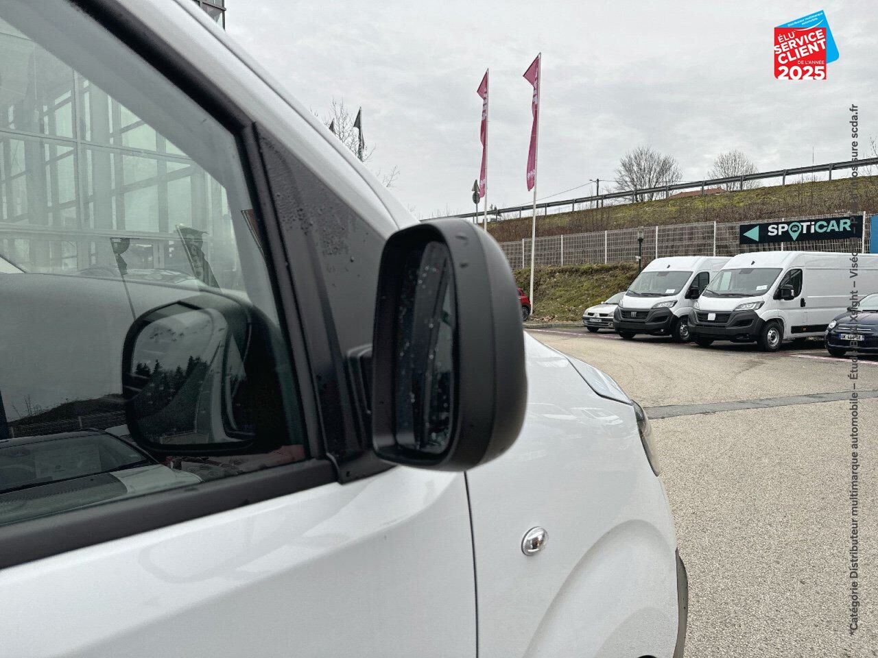 Véhicule d'occasion FIAT SCUDO FG M 1.5 BLUEHDI 120CH SS PRO LOUNGE CONNECT chez Toyota Thionville
