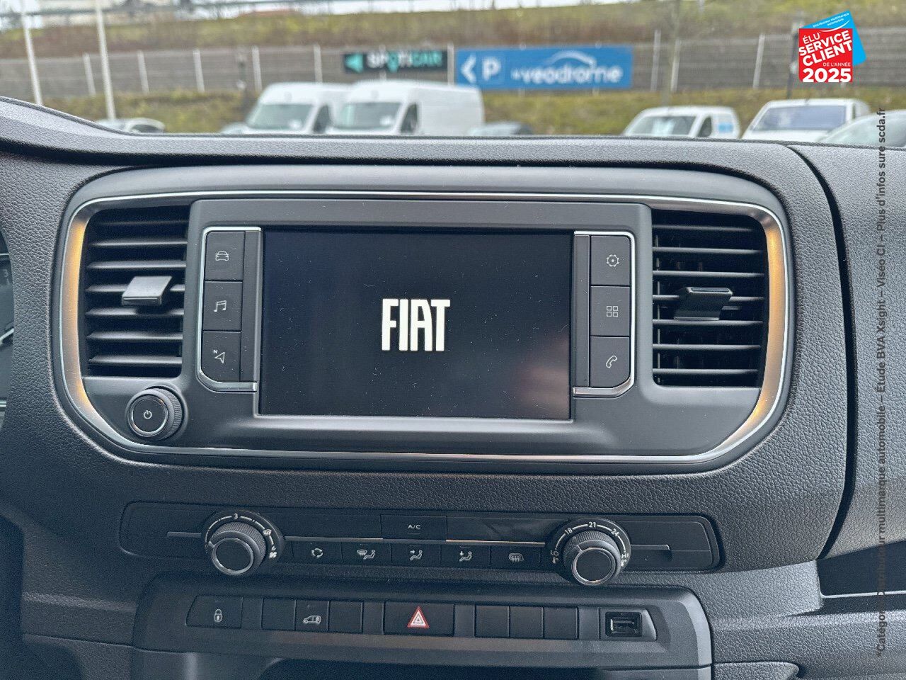 Véhicule d'occasion FIAT SCUDO FG M 1.5 BLUEHDI 120CH SS PRO LOUNGE CONNECT chez Toyota Thionville