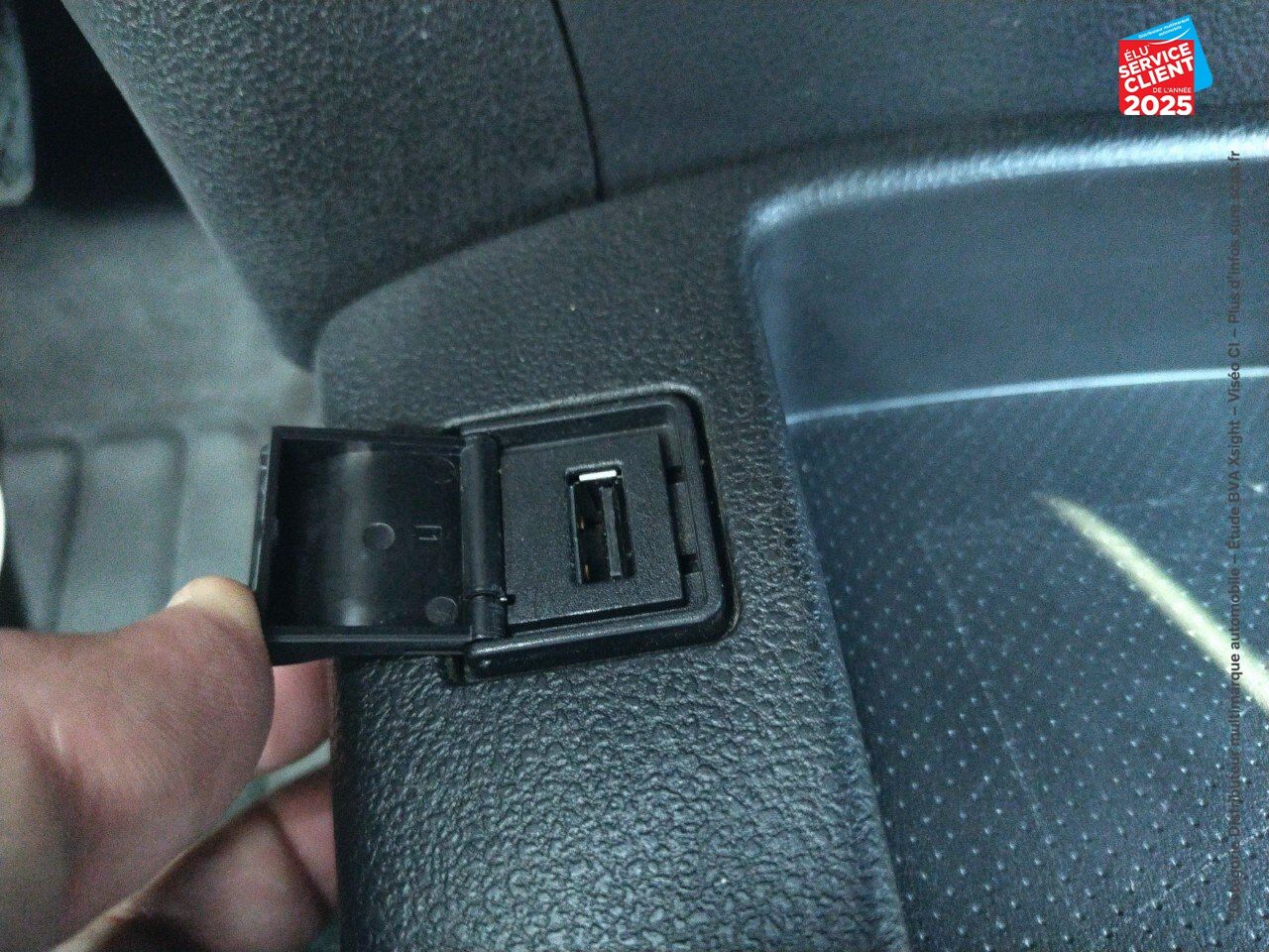 Véhicule d'occasion NISSAN LEAF 109CH 30KWH TEKNA chez Nissan Beaune