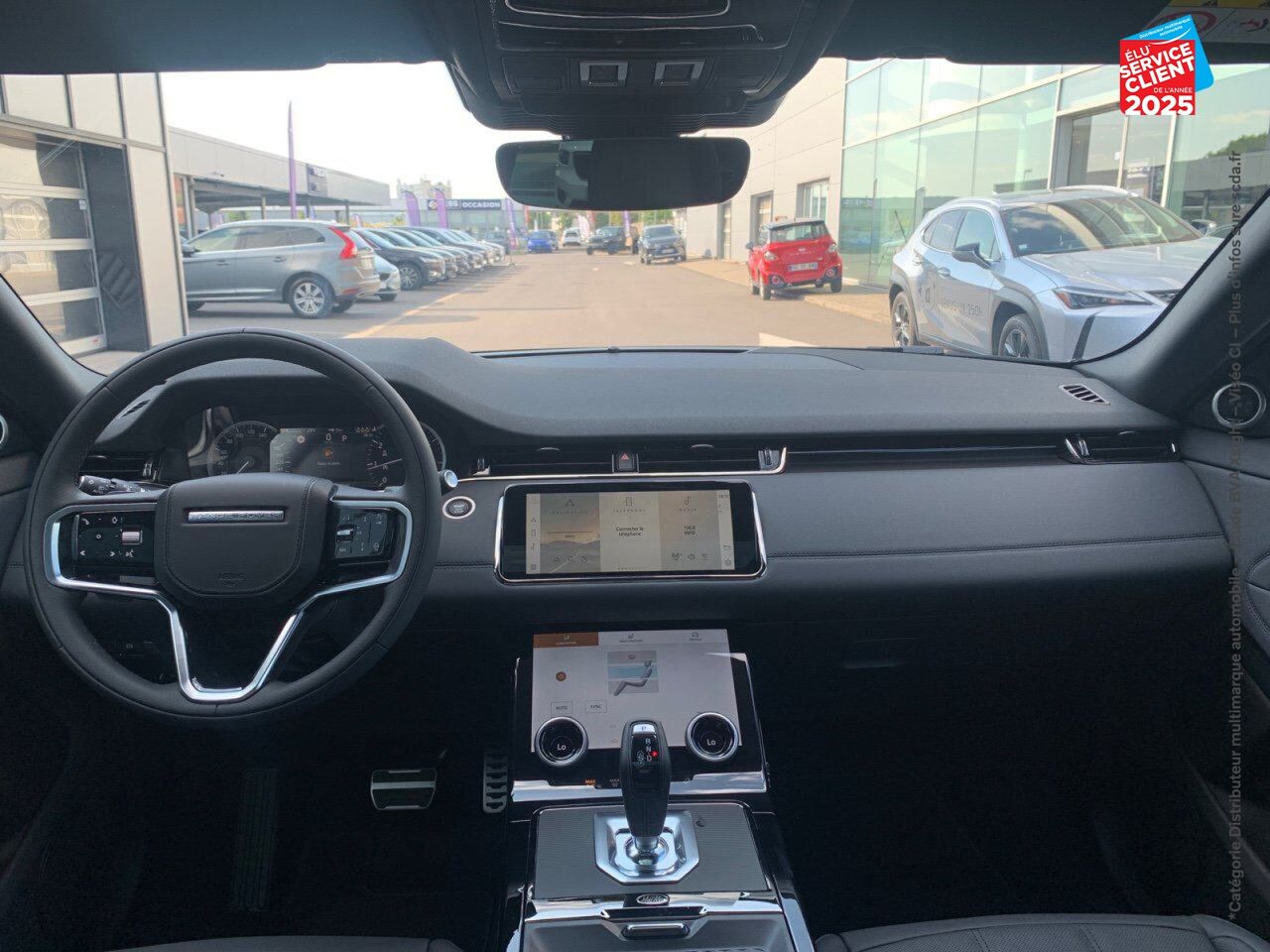 Véhicule d'occasion LAND-ROVER RANGE ROVER EVOQUE 2.0 P 200CH FLEX FUEL R-DYNAMIC SE AWD BVA MARK III chez Hyundai Reims