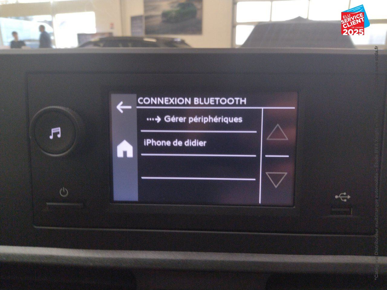Véhicule d'occasion OPEL COMBO LIFE TAILLE M - MOTEUR ELECTRIQUE 136CH 100 KW AUTOMATIQUE EDITION chez Renault Saint-Louis