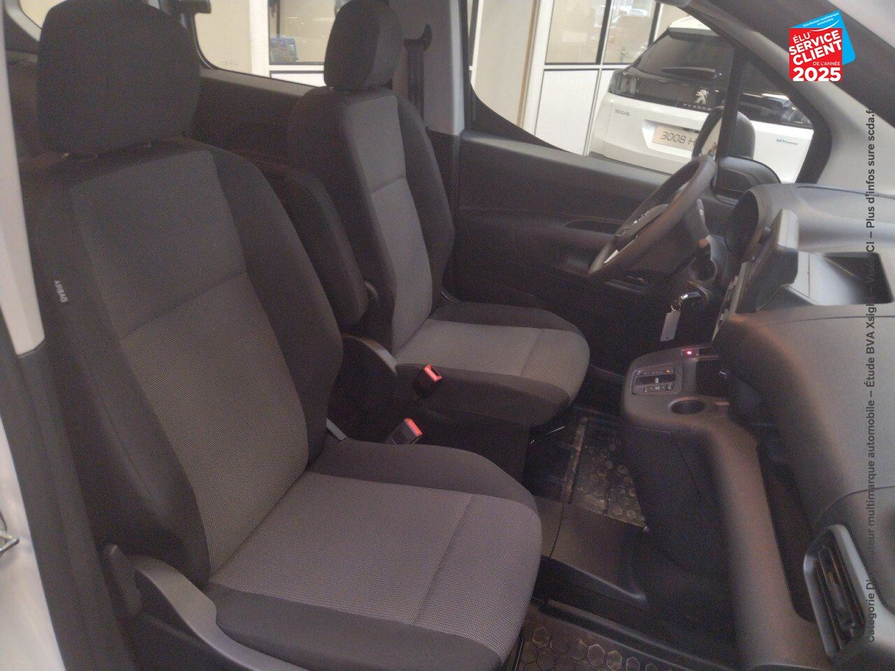 Véhicule d'occasion OPEL COMBO LIFE TAILLE M - MOTEUR ELECTRIQUE 136CH 100 KW AUTOMATIQUE EDITION chez Renault Saint-Louis
