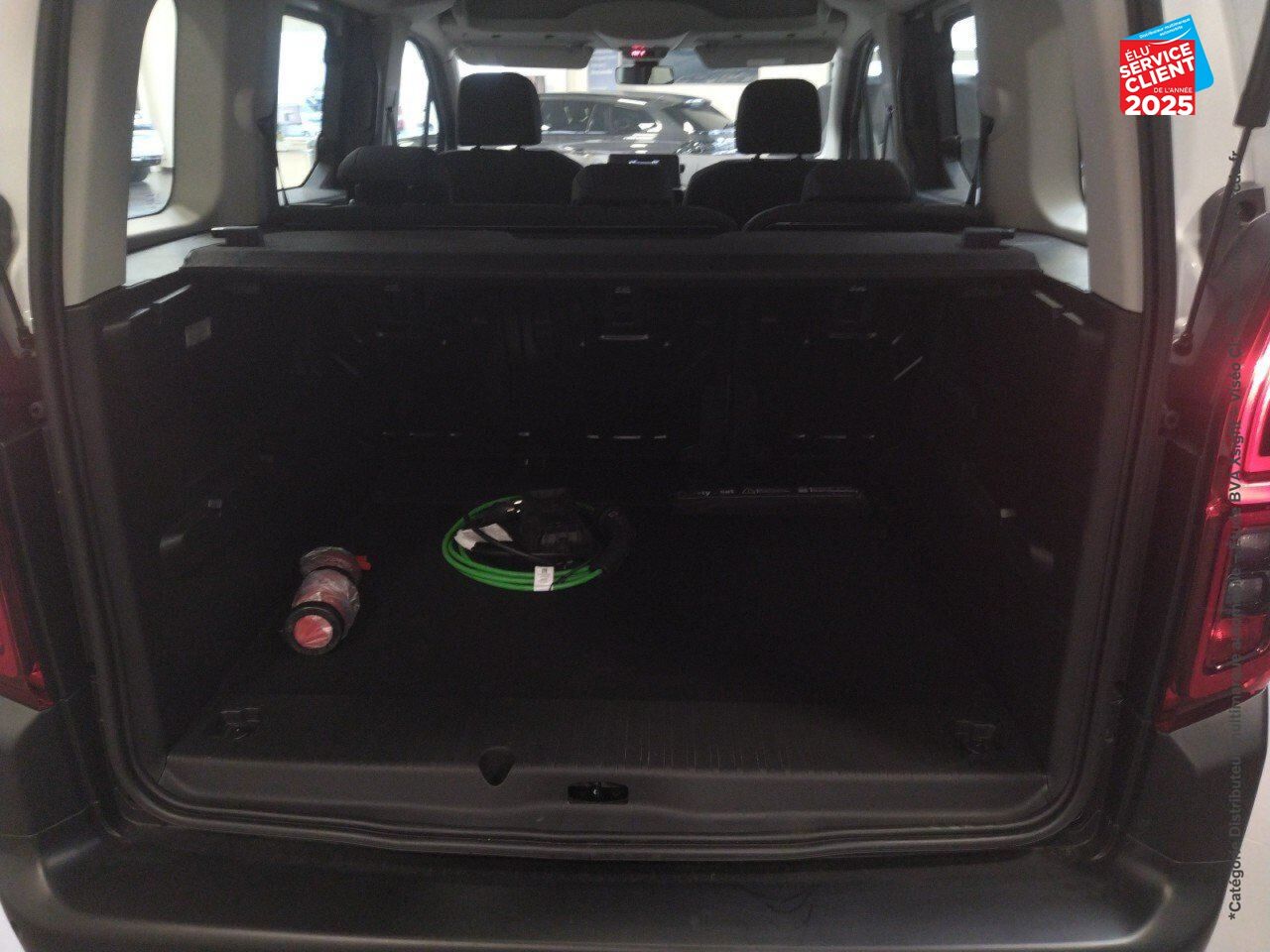 Véhicule d'occasion OPEL COMBO LIFE TAILLE M - MOTEUR ELECTRIQUE 136CH 100 KW AUTOMATIQUE EDITION chez Renault Saint-Louis