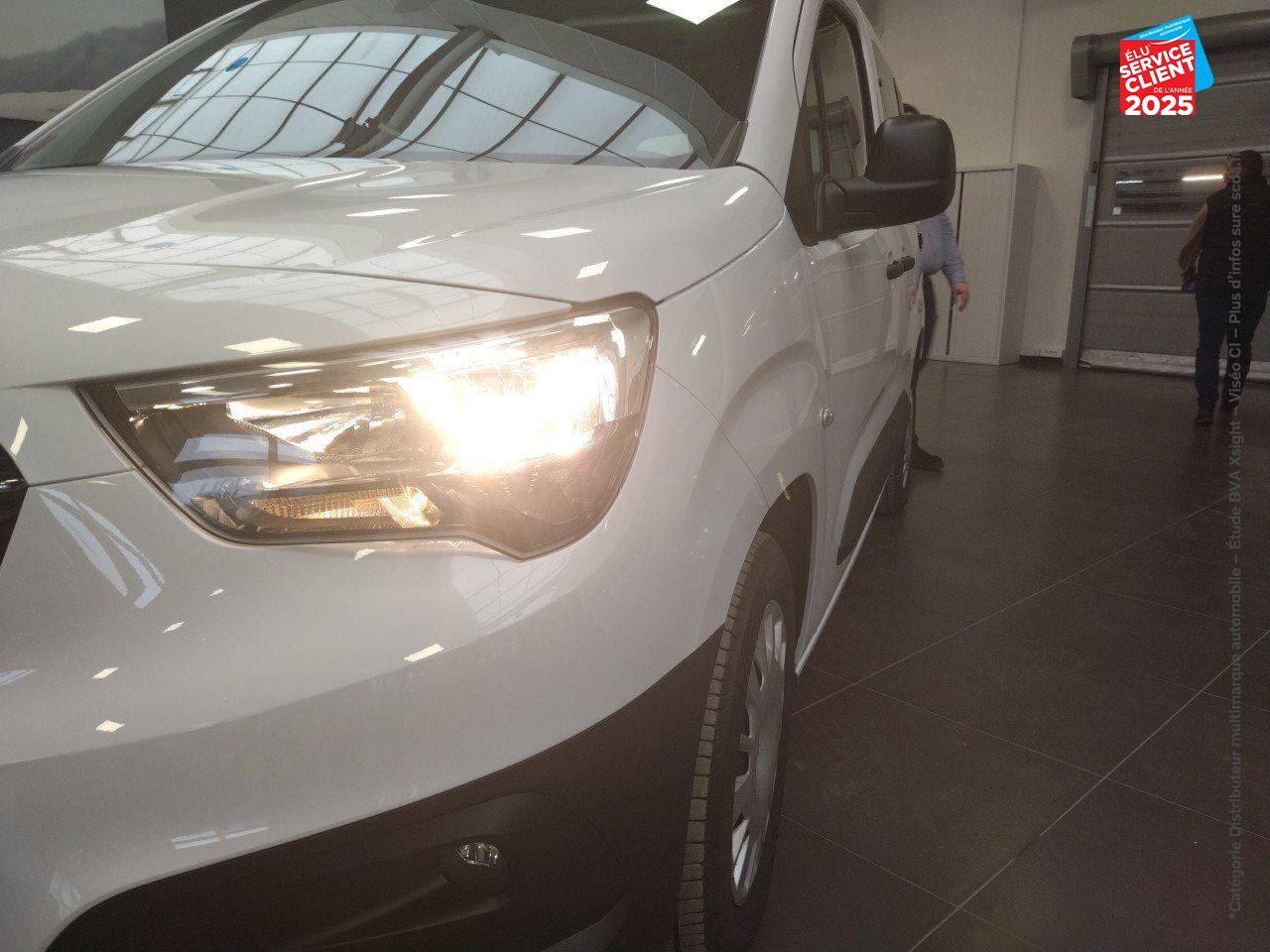 Véhicule d'occasion OPEL COMBO LIFE TAILLE M - MOTEUR ELECTRIQUE 136CH 100 KW AUTOMATIQUE EDITION chez Renault Saint-Louis