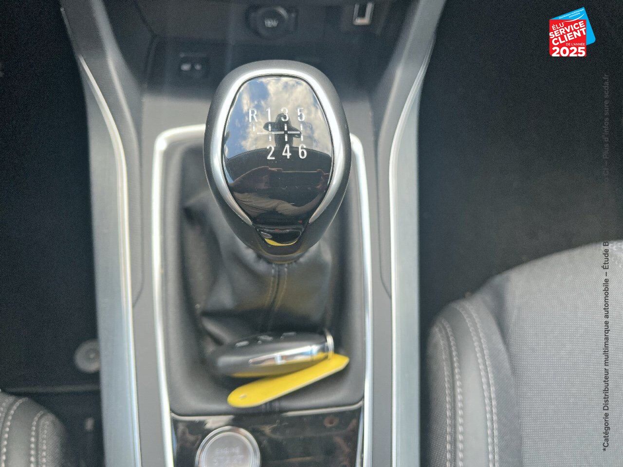 Véhicule d'occasion PEUGEOT 308 SW 1.2 PURETECH 130CH SS ALLURE PACK chez Renault Saint-Louis