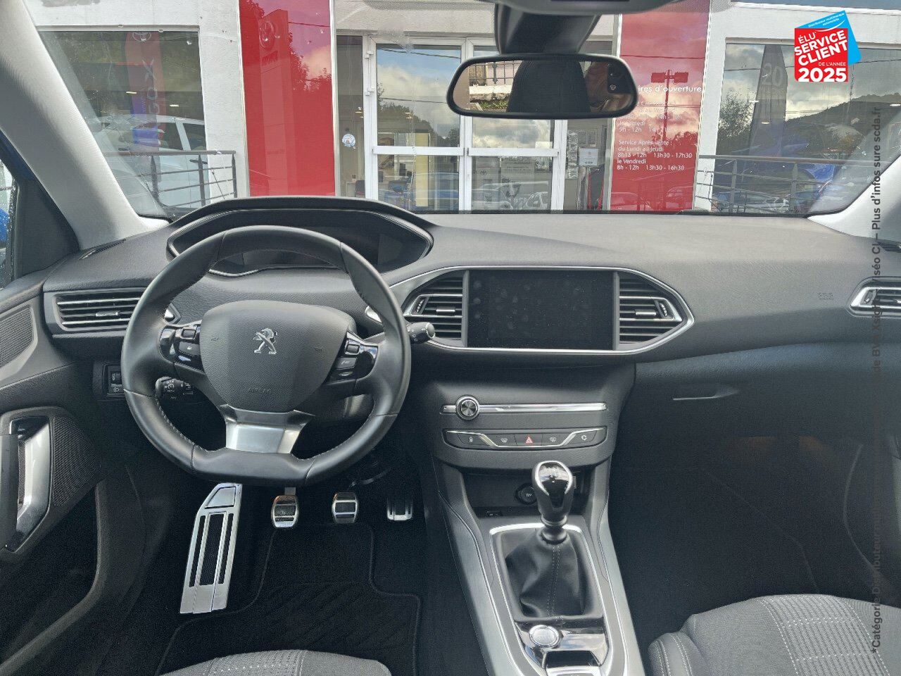 Véhicule d'occasion PEUGEOT 308 SW 1.2 PURETECH 130CH SS ALLURE PACK chez Renault Saint-Louis