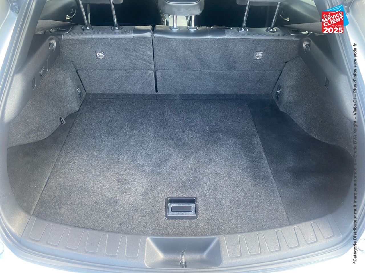 Véhicule d'occasion LEXUS UX 250H 4WD LUXE MY19 chez Dacia Mulhouse