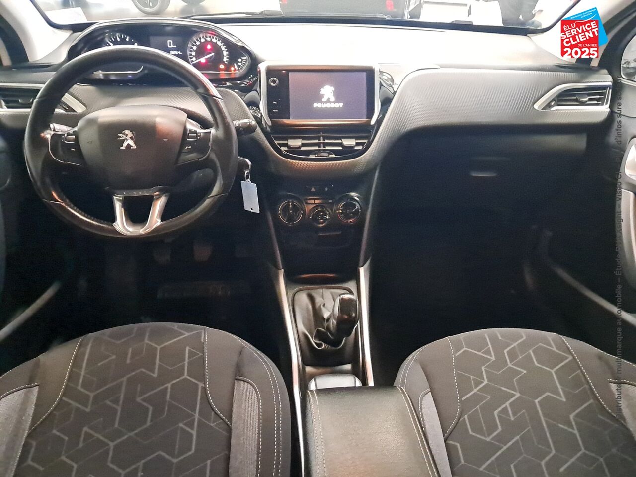 chez Peugeot Charleville