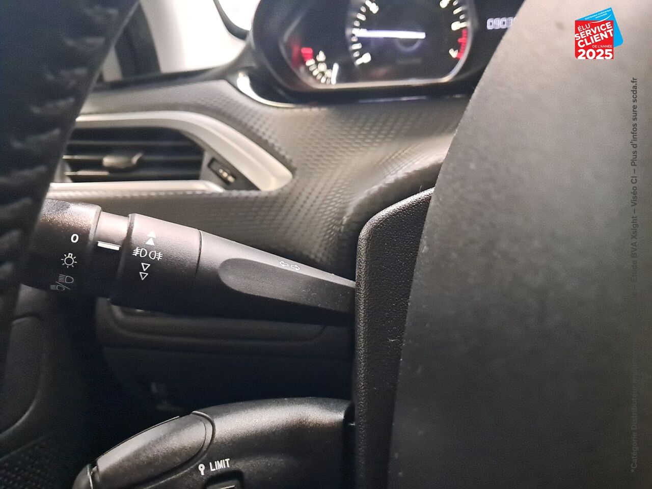 chez Peugeot Charleville