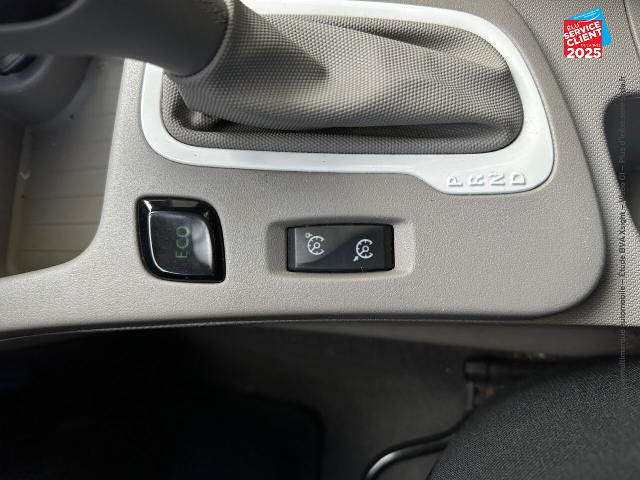 Véhicule d'occasion RENAULT ZOE CITY CHARGE NORMALE R90 chez Renault Saint-Louis