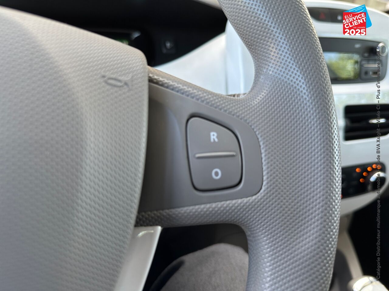 Véhicule d'occasion RENAULT ZOE CITY CHARGE NORMALE R90 chez Renault Saint-Louis