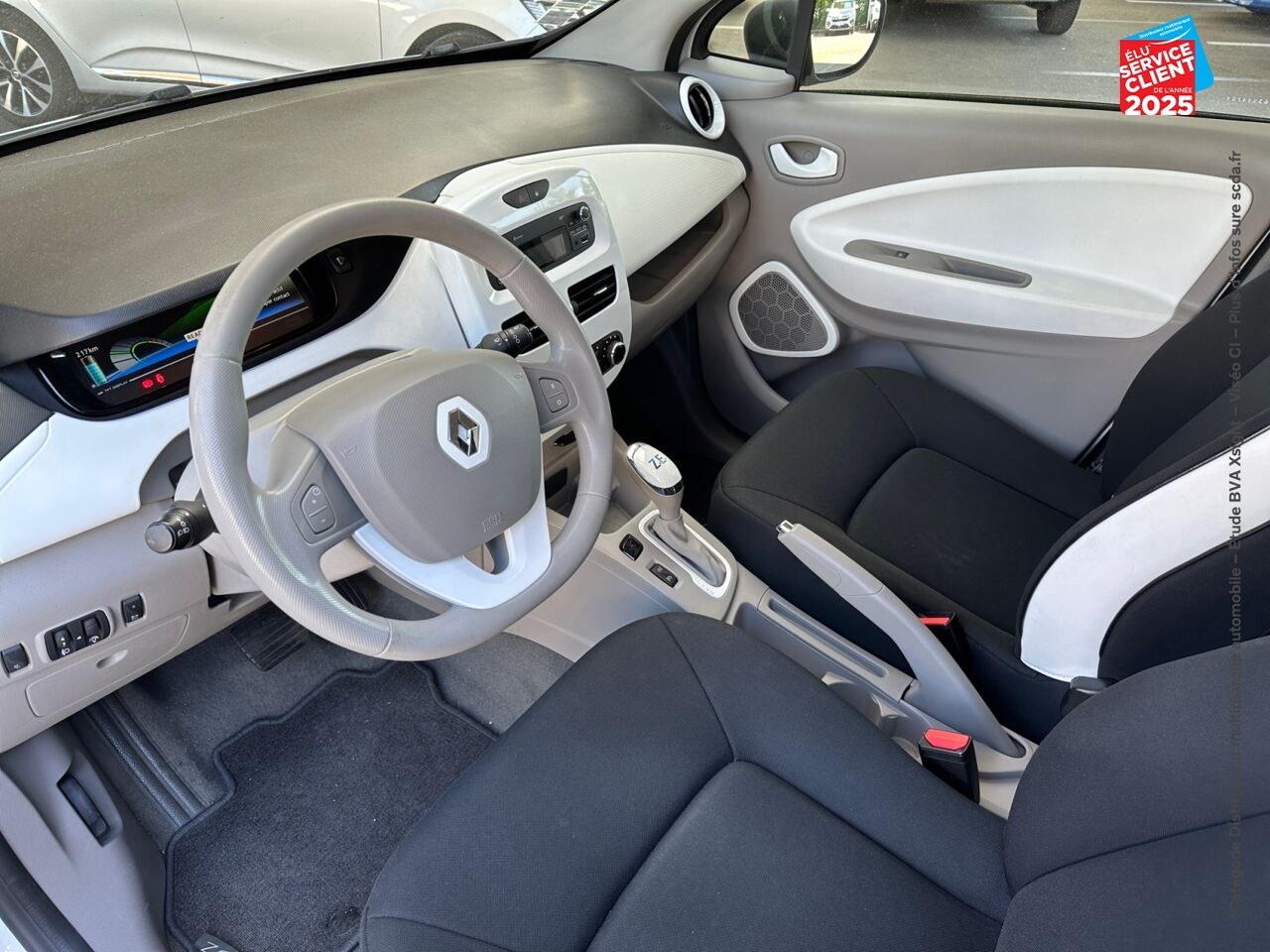 Véhicule d'occasion RENAULT ZOE CITY CHARGE NORMALE R90 chez Renault Saint-Louis