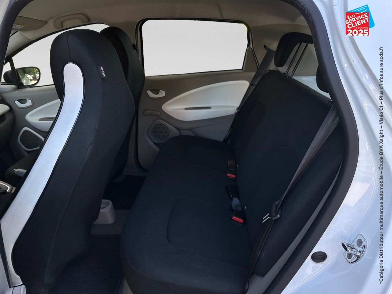 Véhicule d'occasion RENAULT ZOE CITY CHARGE NORMALE R90 chez Renault Saint-Louis
