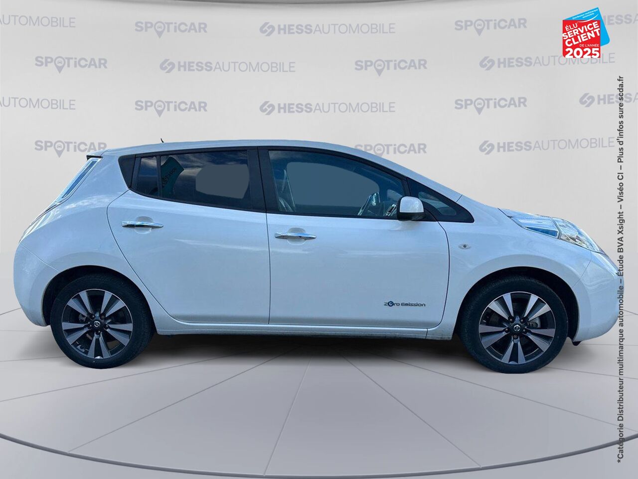 Véhicule d'occasion NISSAN LEAF 109CH 30KWH TEKNA MY17 chez Renault Saint-Louis