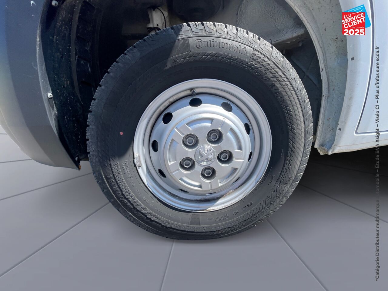 Véhicule d'occasion PEUGEOT BOXER FG 335 L2H2 2.2 BLUEHDI SS 120CH PREMIUM chez Renault Montbéliard