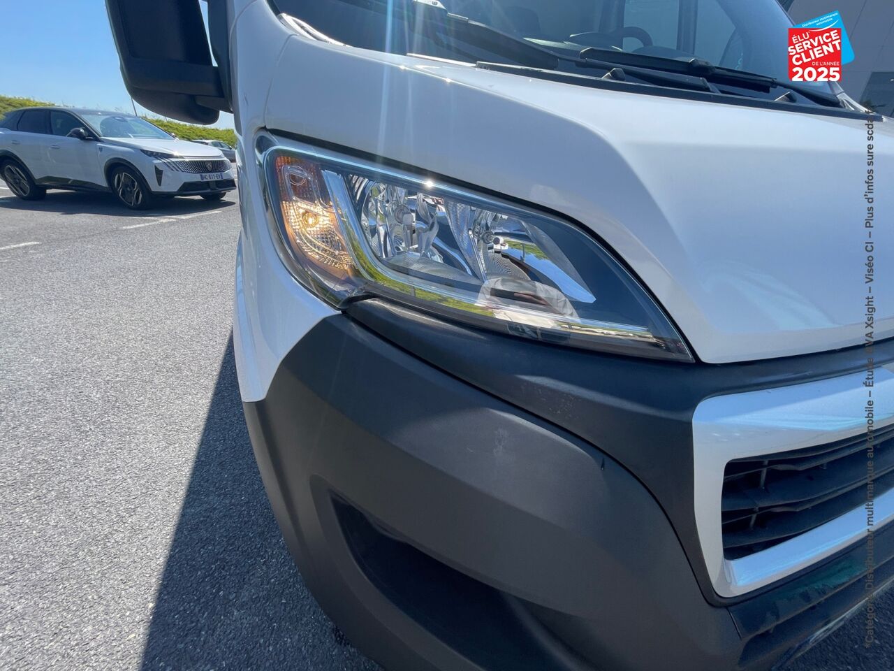 Véhicule d'occasion PEUGEOT BOXER FG 335 L2H2 2.2 BLUEHDI SS 120CH PREMIUM chez Renault Montbéliard