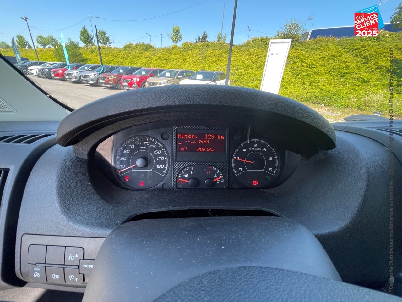 Véhicule d'occasion PEUGEOT BOXER FG 335 L2H2 2.2 BLUEHDI SS 120CH PREMIUM chez Renault Montbéliard