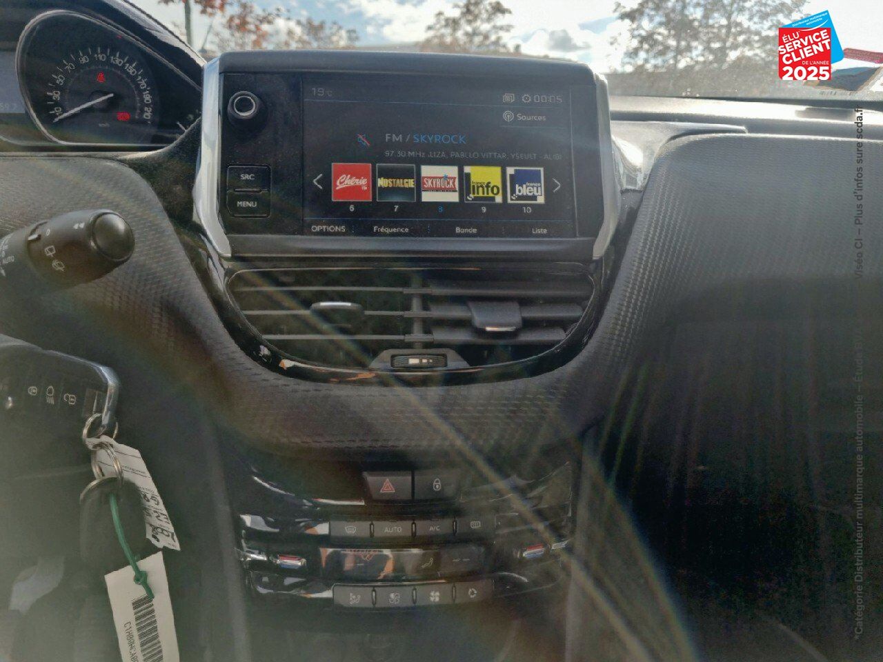 Véhicule d'occasion PEUGEOT 2008 1.2 PURETECH 130CH ALLURE SS chez Peugeot Sedan