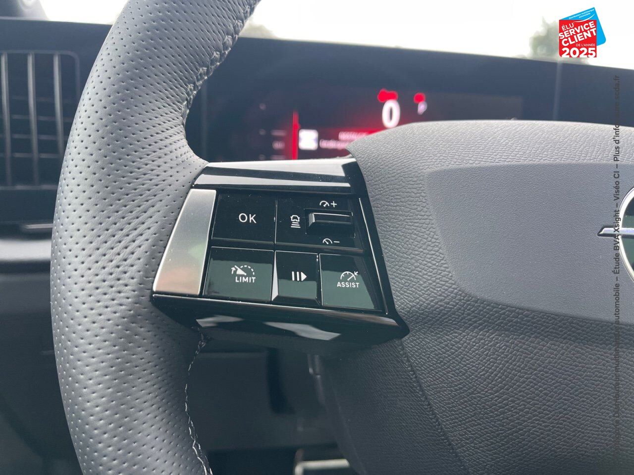 Véhicule d'occasion OPEL ASTRA ELECTRIC 156CH GS chez Toyota Verdun