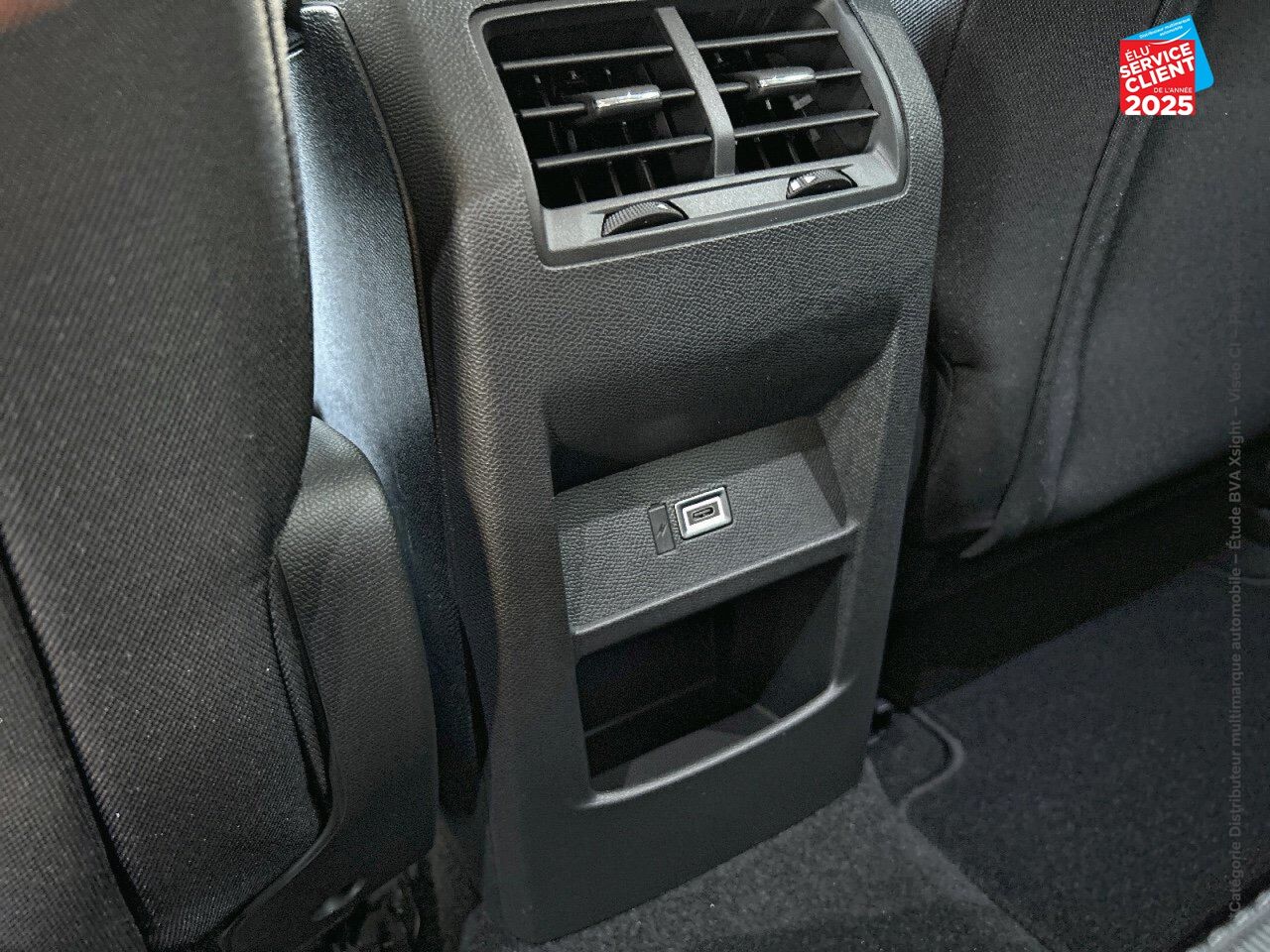 Véhicule d'occasion OPEL ASTRA 1.6 TURBO 180CH HYBRID EDITION BVA8 chez Opel Metz