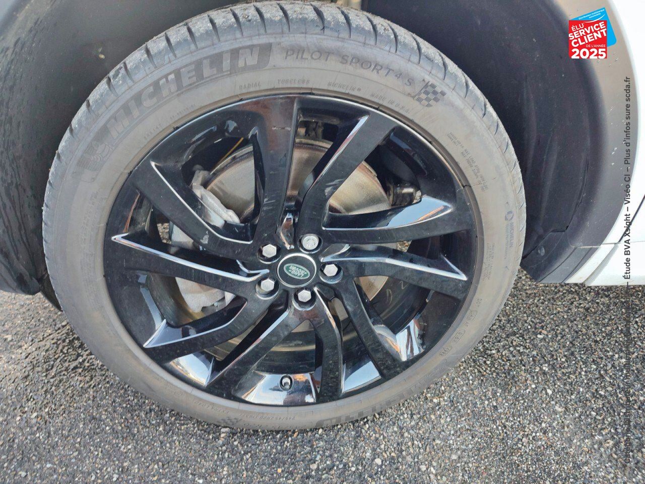 Véhicule d'occasion LAND-ROVER DISCOVERY SPORT 2.0 SD4 240CH HSE LUXURY AWD BVA MARK III chez Toyota Thionville