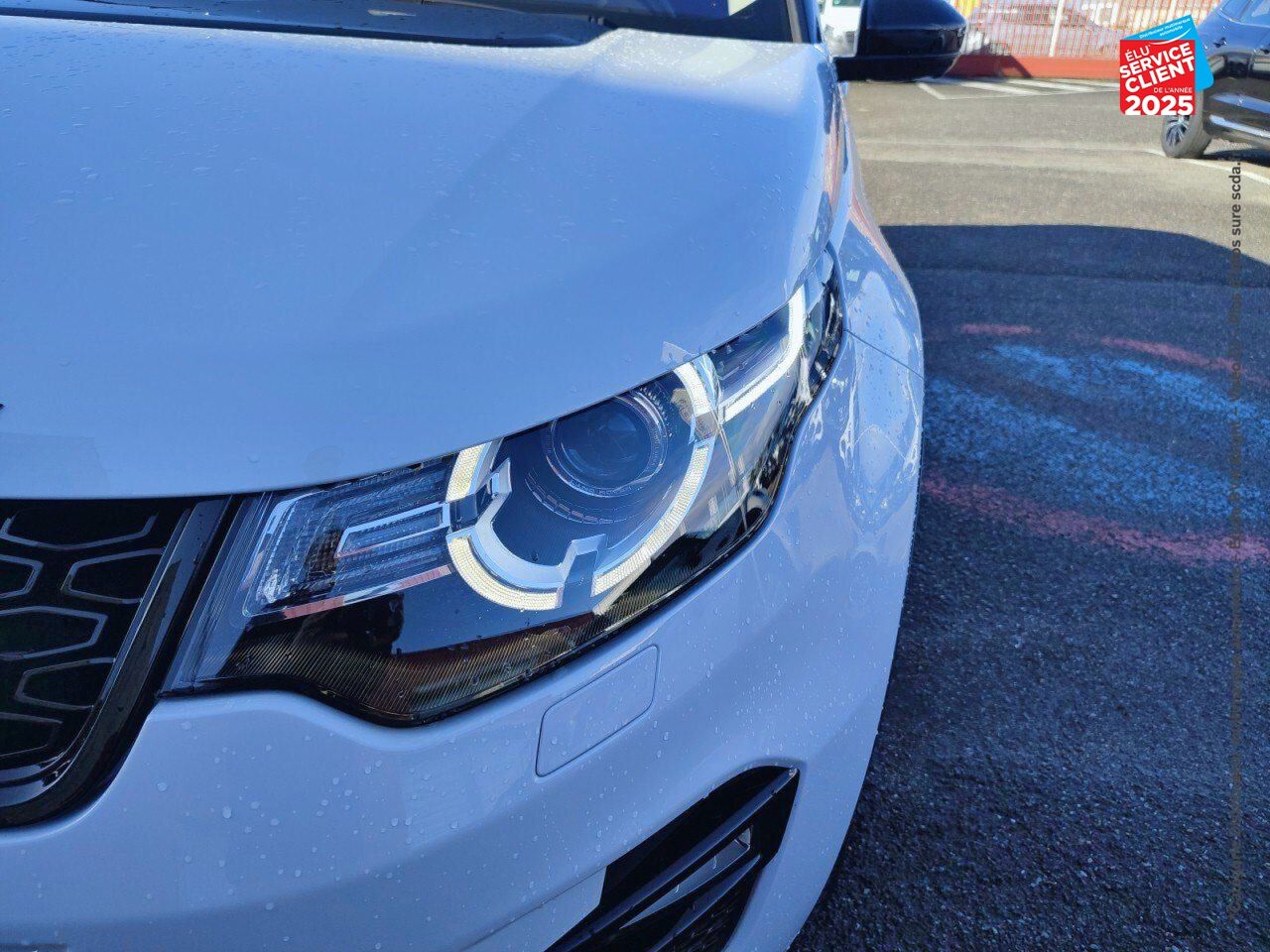Véhicule d'occasion LAND-ROVER DISCOVERY SPORT 2.0 SD4 240CH HSE LUXURY AWD BVA MARK III chez Toyota Thionville