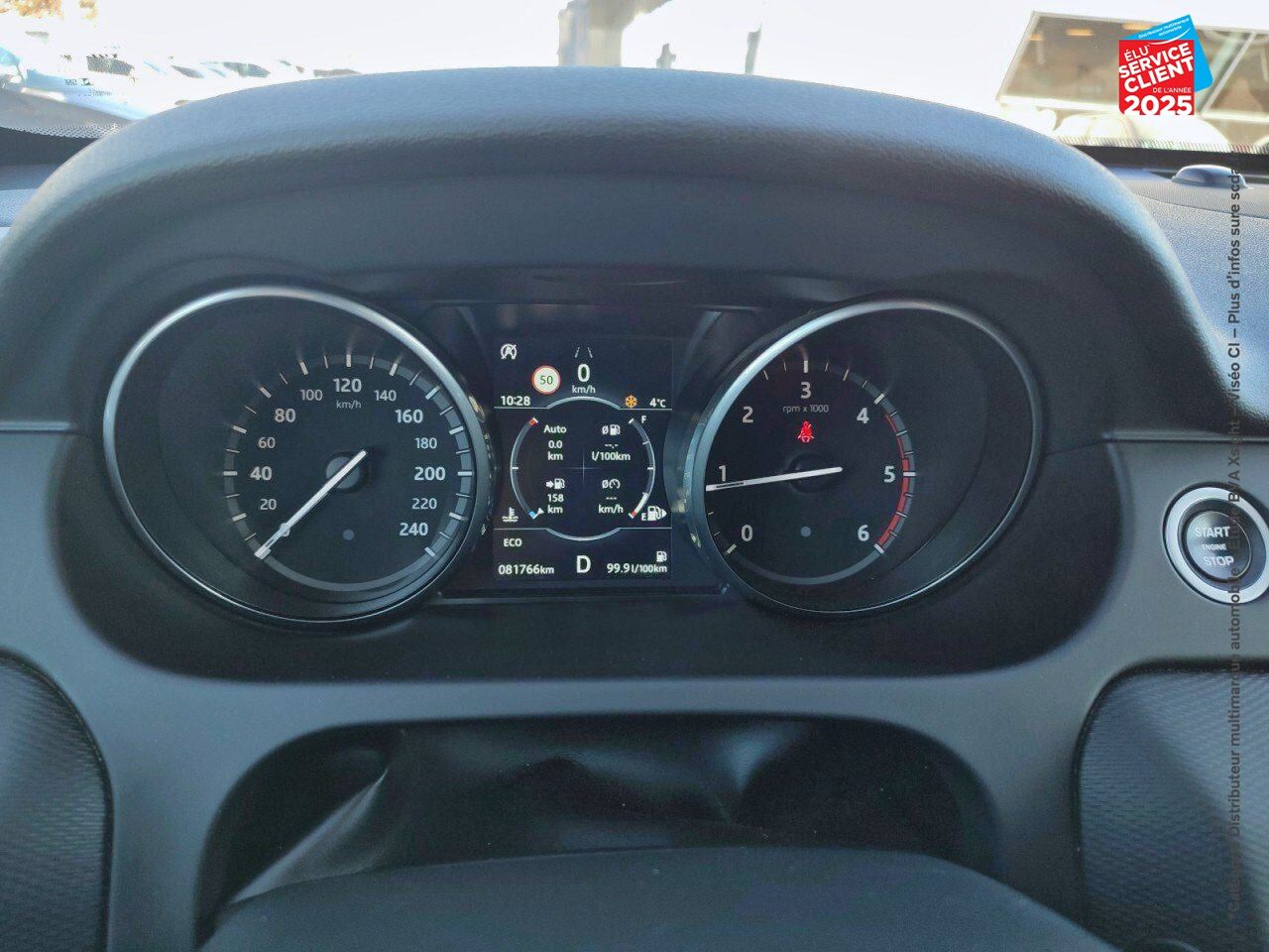 Véhicule d'occasion LAND-ROVER DISCOVERY SPORT 2.0 SD4 240CH HSE LUXURY AWD BVA MARK III chez Toyota Thionville