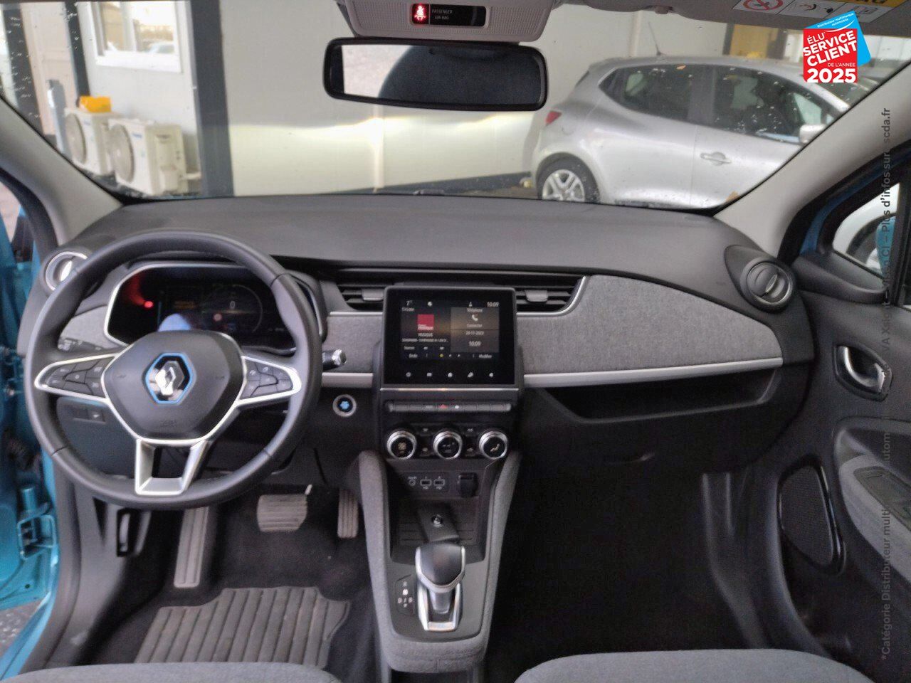Véhicule d'occasion RENAULT ZOE ZEN CHARGE NORMALE R110 - 20 chez Renault Saint-Louis