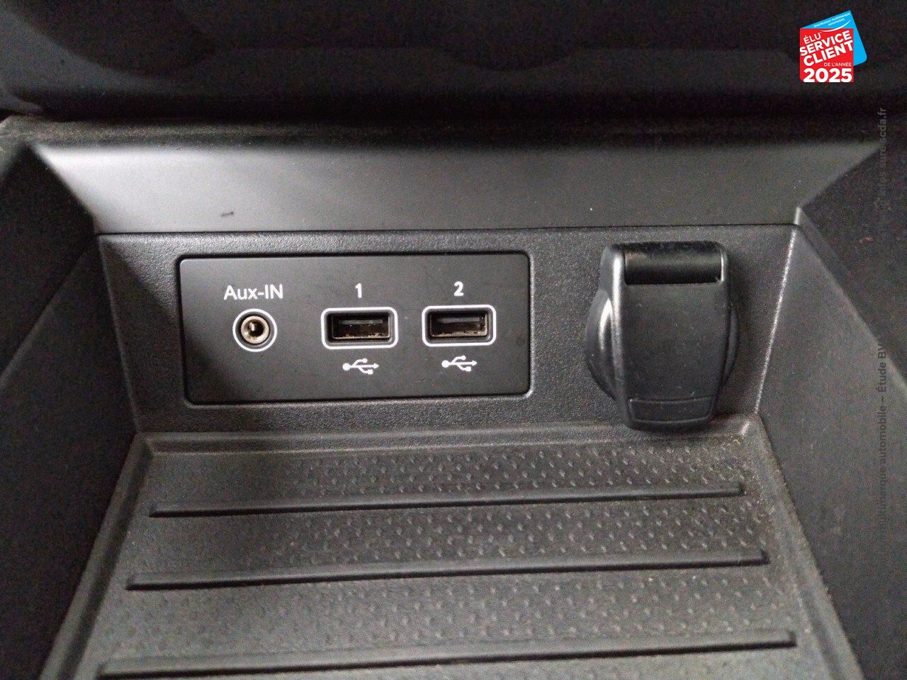Véhicule d'occasion RENAULT ZOE ZEN CHARGE NORMALE R110 - 20 chez Renault Saint-Louis