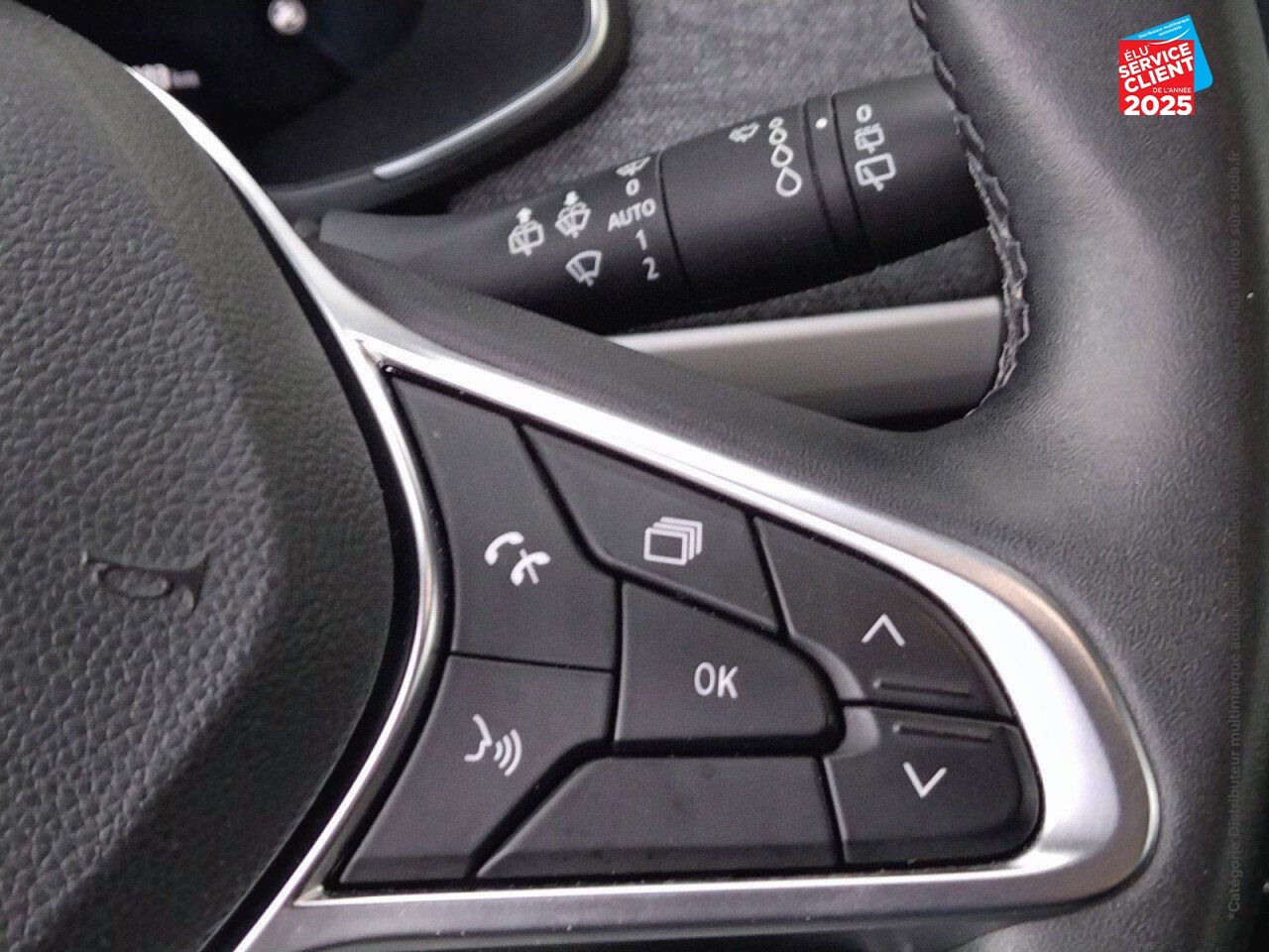 Véhicule d'occasion RENAULT ZOE ZEN CHARGE NORMALE R110 - 20 chez Renault Saint-Louis