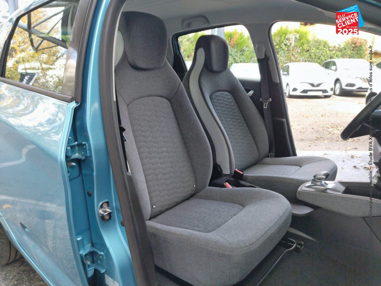 Véhicule d'occasion RENAULT ZOE ZEN CHARGE NORMALE R110 - 20 chez Renault Saint-Louis