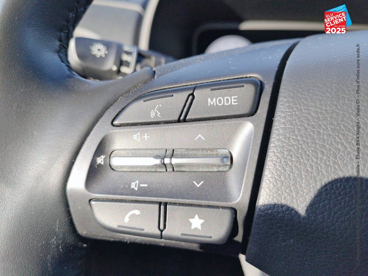 Véhicule d'occasion HYUNDAI KONA ELECTRIC 39KWH - 136 CH INTUITIVE CARPLAY CAMERA chez Hyundai Epernay